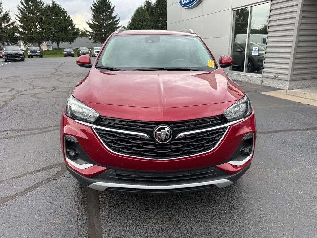 Used 2020 Red Buick Select image 10