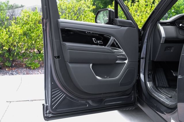 New 2026 Charente Grey Land Rover SE image 53