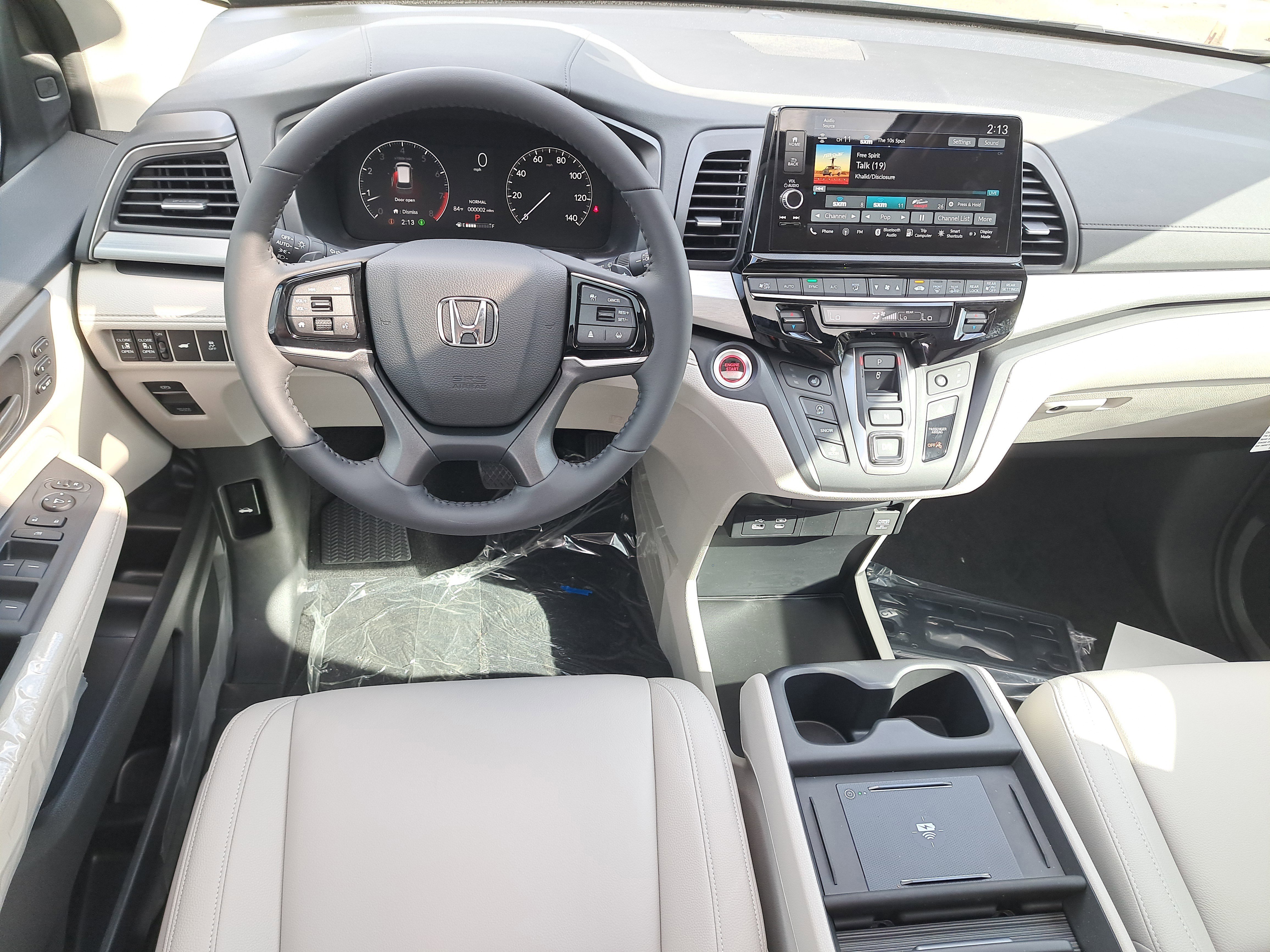 New 2026 Solar Silver Metallic Honda EX-L image 15