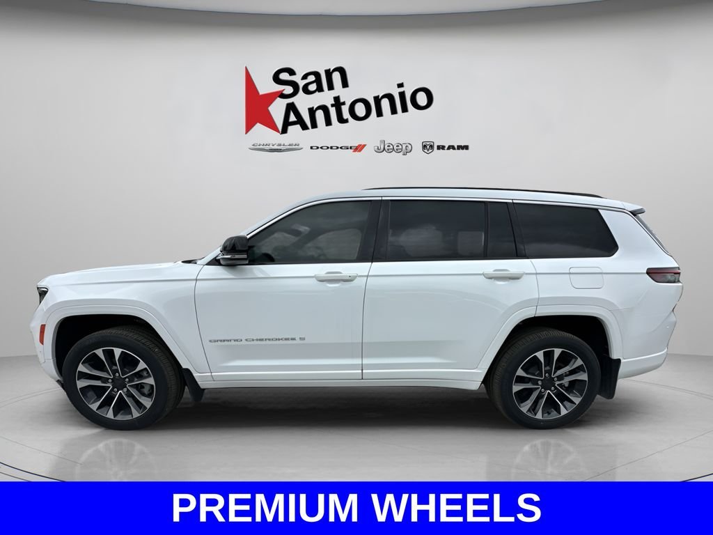 New 2025 Bright White Clear-Coat Exterior Paint Jeep Overland image 9