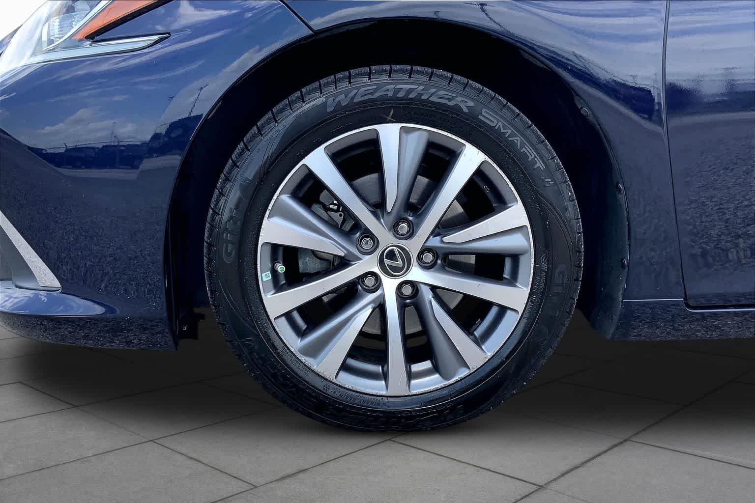 Used 2019 Nightfall Mica Lexus  image 11