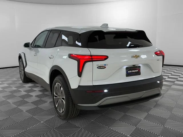 Certified Used 2025 Summit White Chevrolet LT image 3