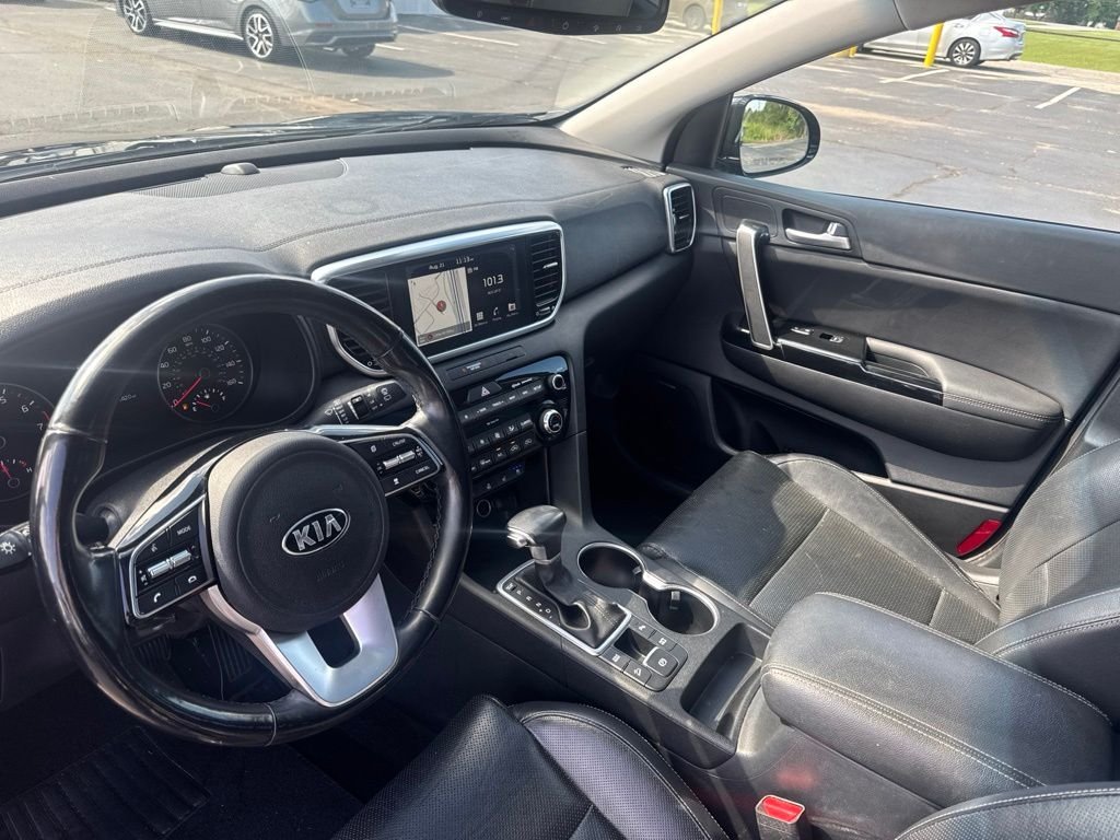 Used 2021 Red Kia EX image 12