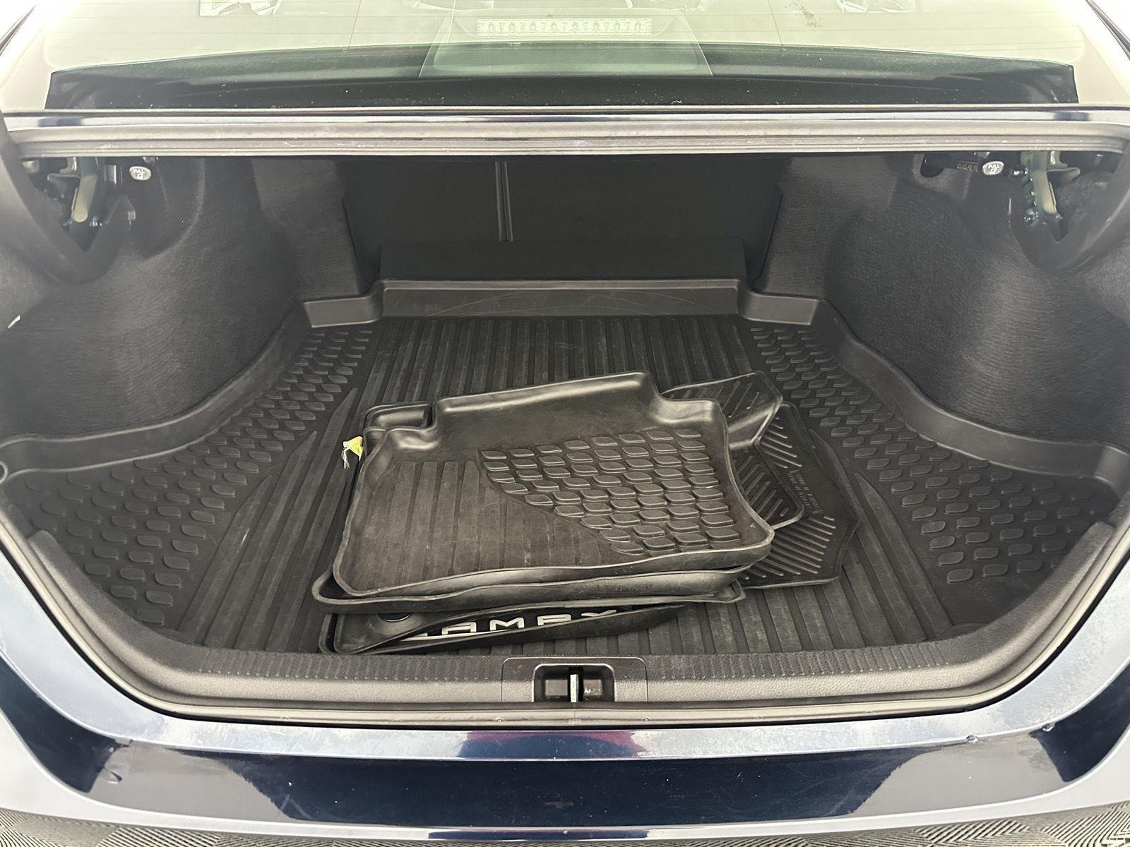 Used 2019 Galactic Aqua Mica Toyota LE image 9