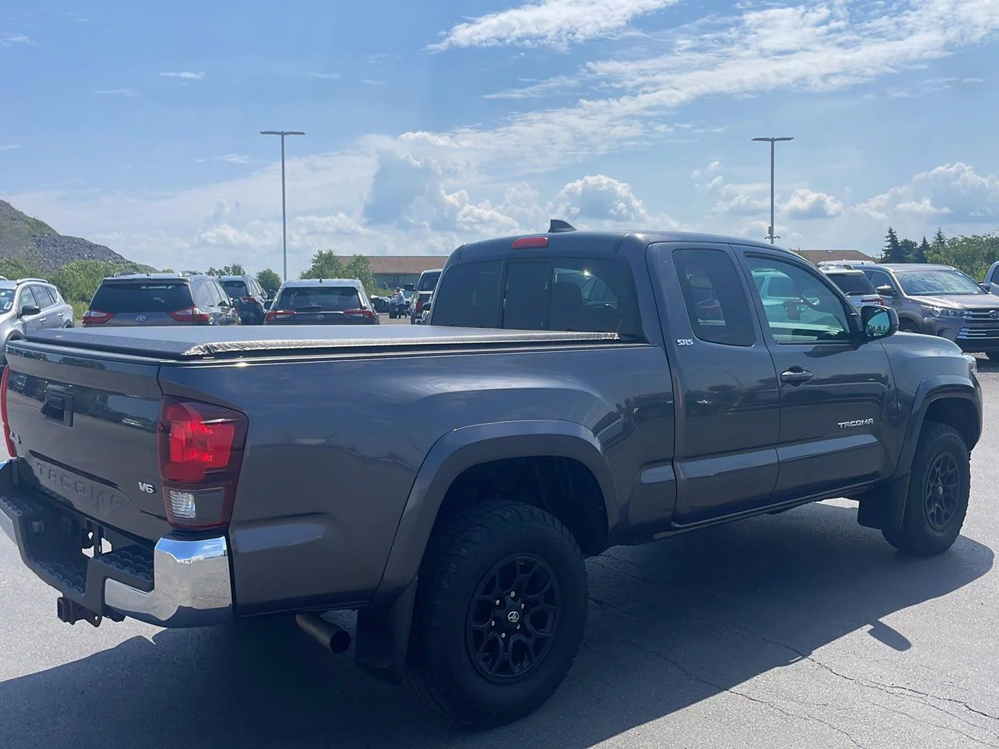 Used 2021 Magnetic Gray Metallic Toyota SR5 image 8