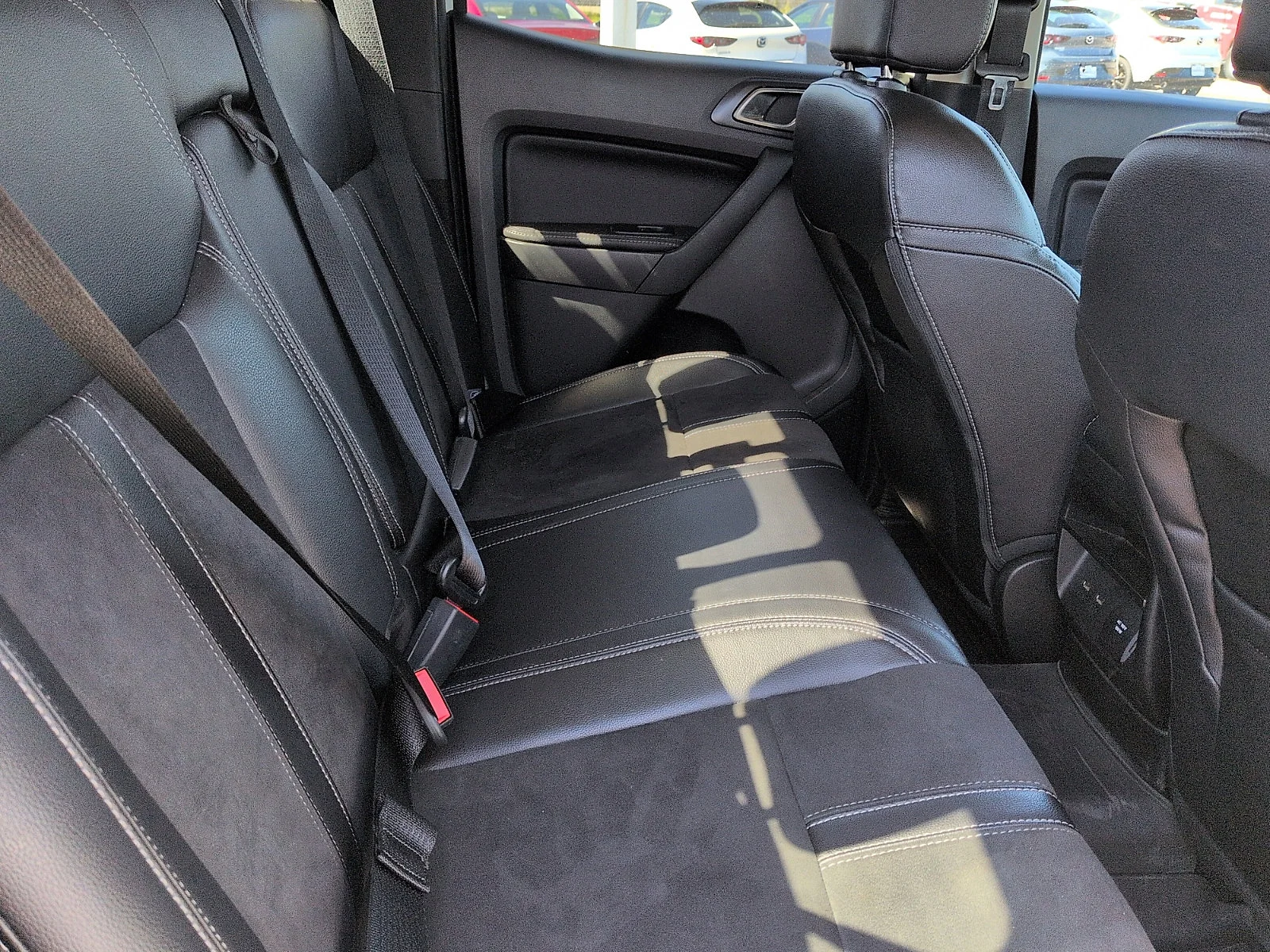 Used 2022 Oxford White Ford LARIAT image 8