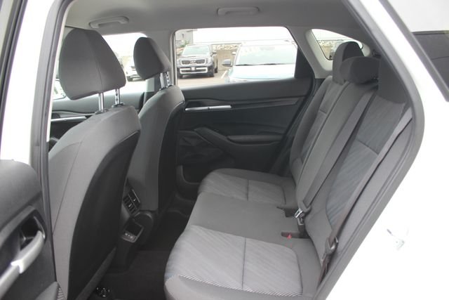 Used 2024 White Kia LX image 5