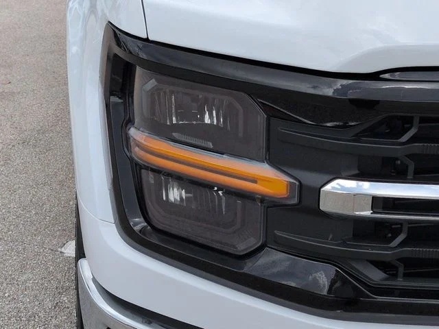 New 2026 Oxford White Ford XLT image 10