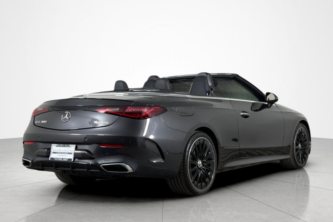 Used 2026 GRAPHITE GREY METALL Mercedes-Benz CLE 300 image 5