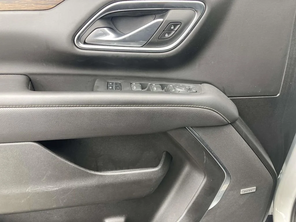 Used 2023 Summit White Chevrolet Premier image 16
