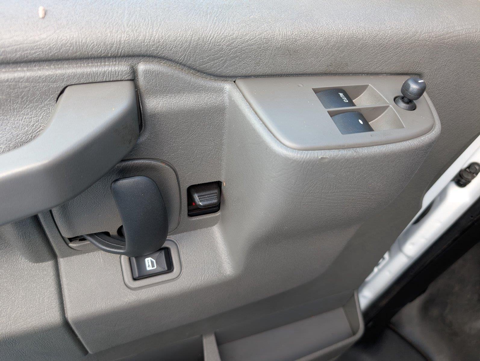 Used 2025 Summit White Chevrolet WT image 16
