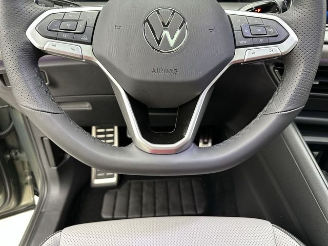 Certified Used 2026 Green Volkswagen SE R-Line Black image 14