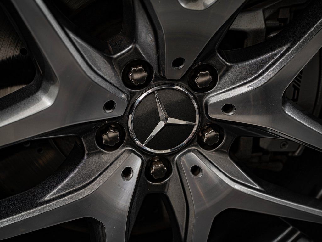 Used 2025 Silver Mercedes-Benz GLE 53 AMG® image 9
