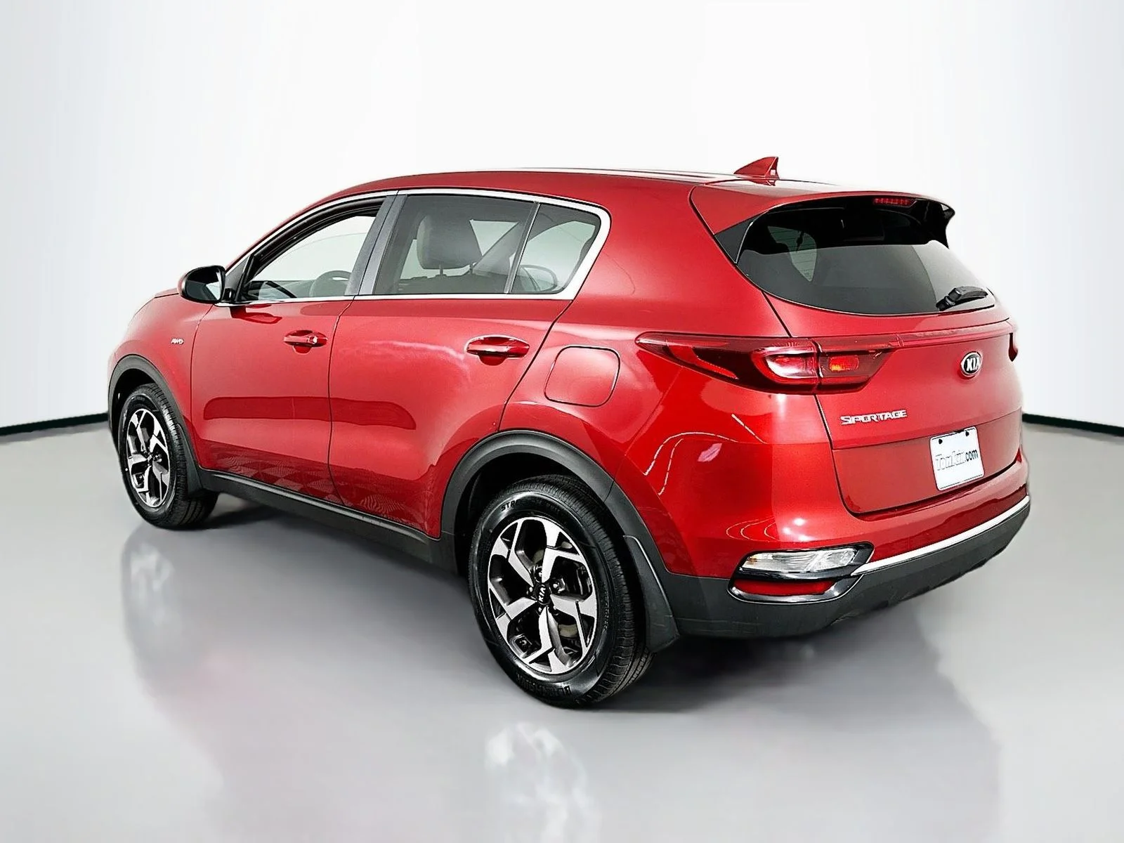 Used 2021 Hyper Red Kia LX image 6
