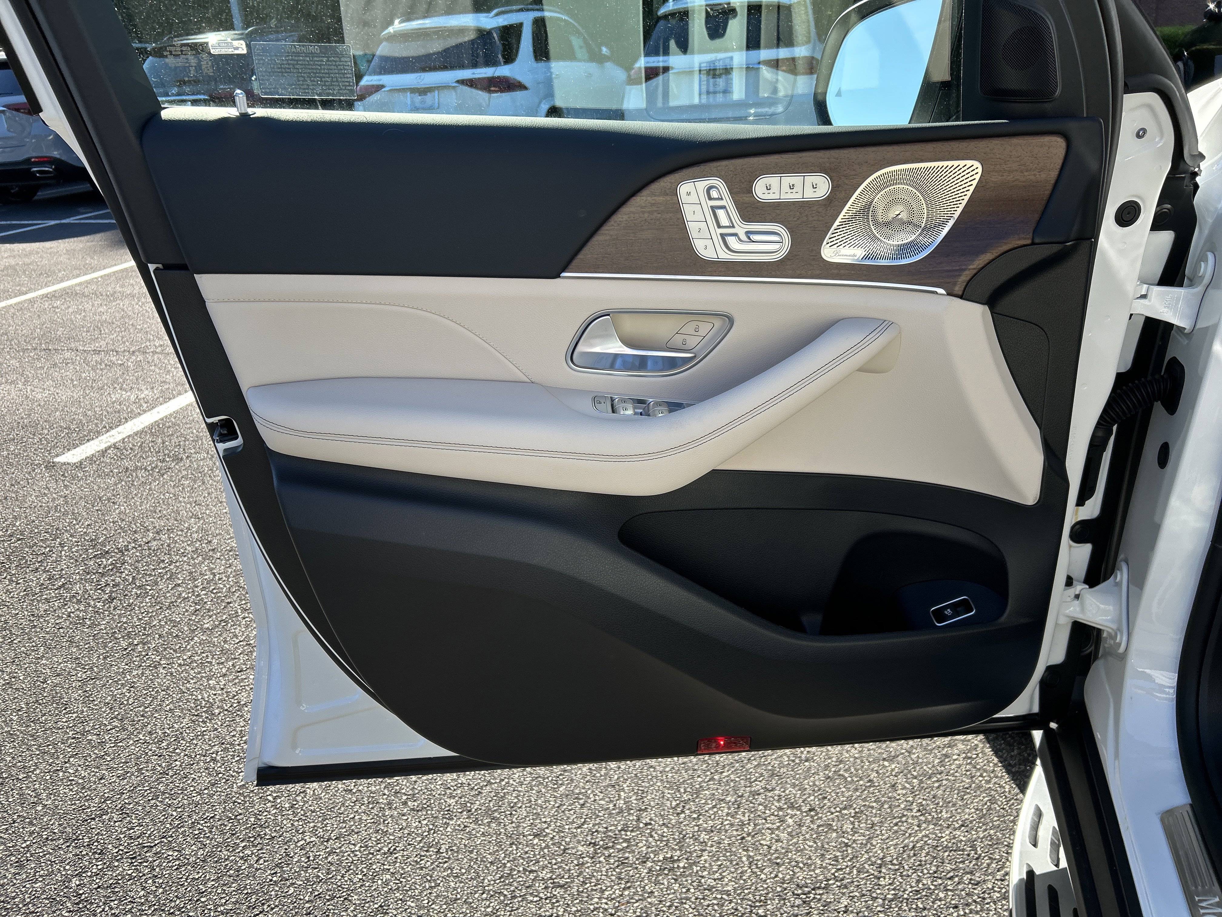 New 2026 Polar White Mercedes-Benz GLE 350 4MATIC® SUV image 15