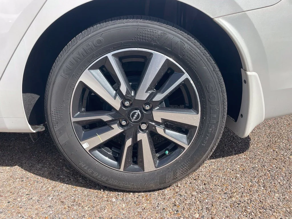 Certified Used 2025 White Nissan 1.6 SV image 17