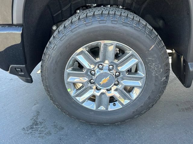 2026 Chevrolet Silverado 3500HD High Country - Photo 13