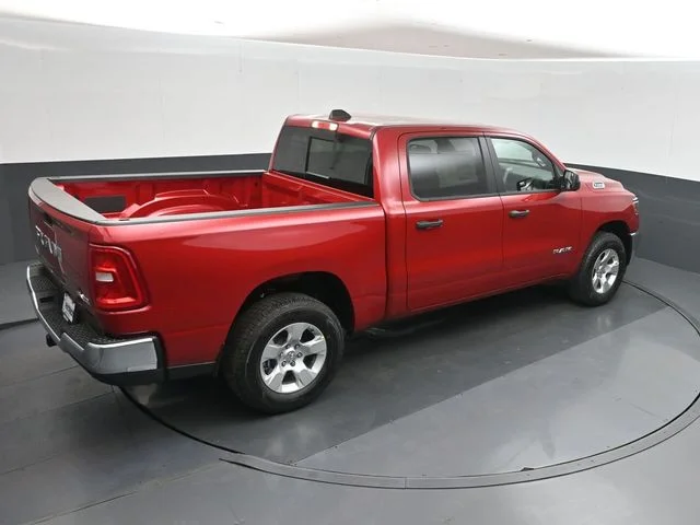 New 2026 Molten Red Pearl-Coat Exterior Paint RAM Tradesman image 31