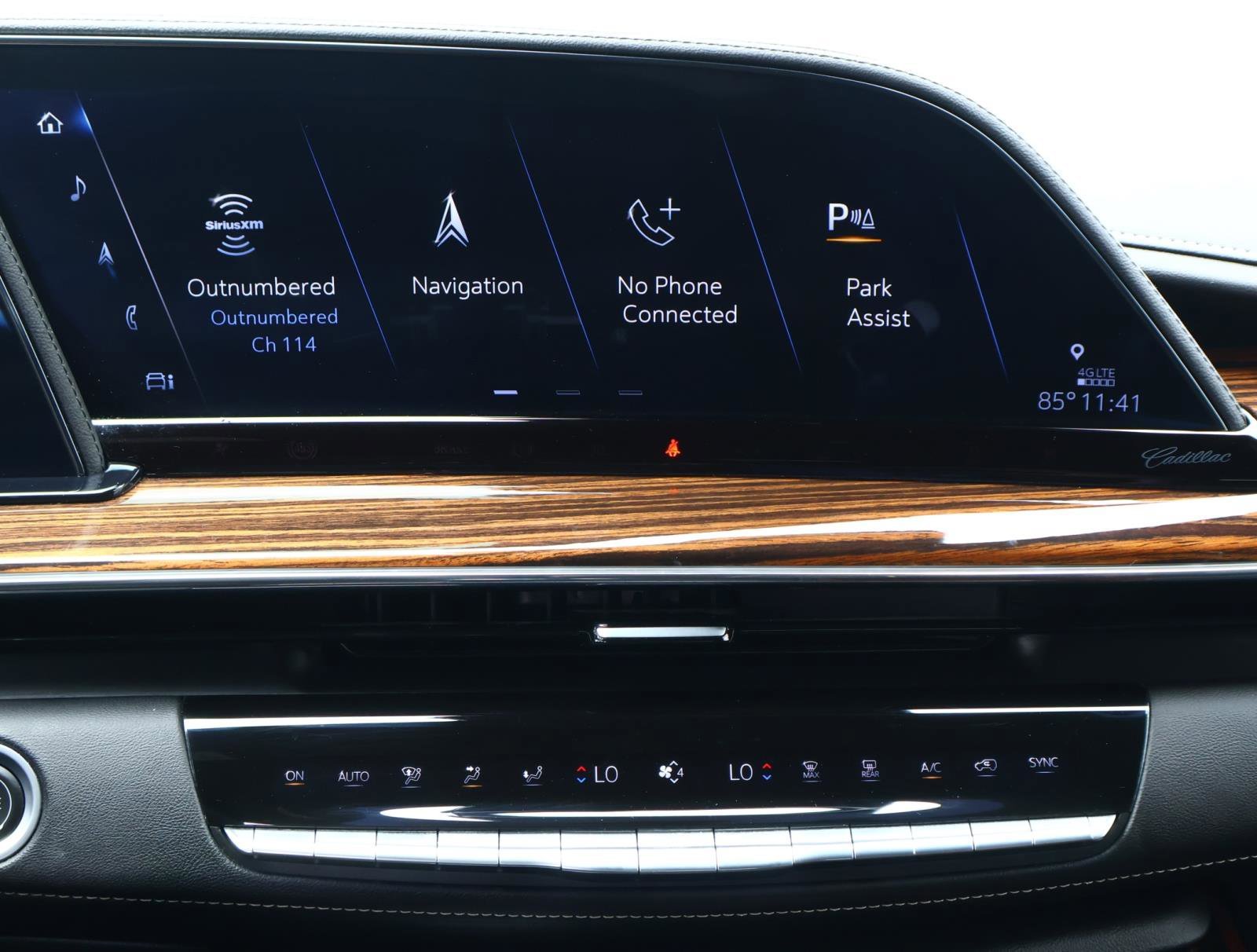 2023 Cadillac Escalade Luxury - Photo 14