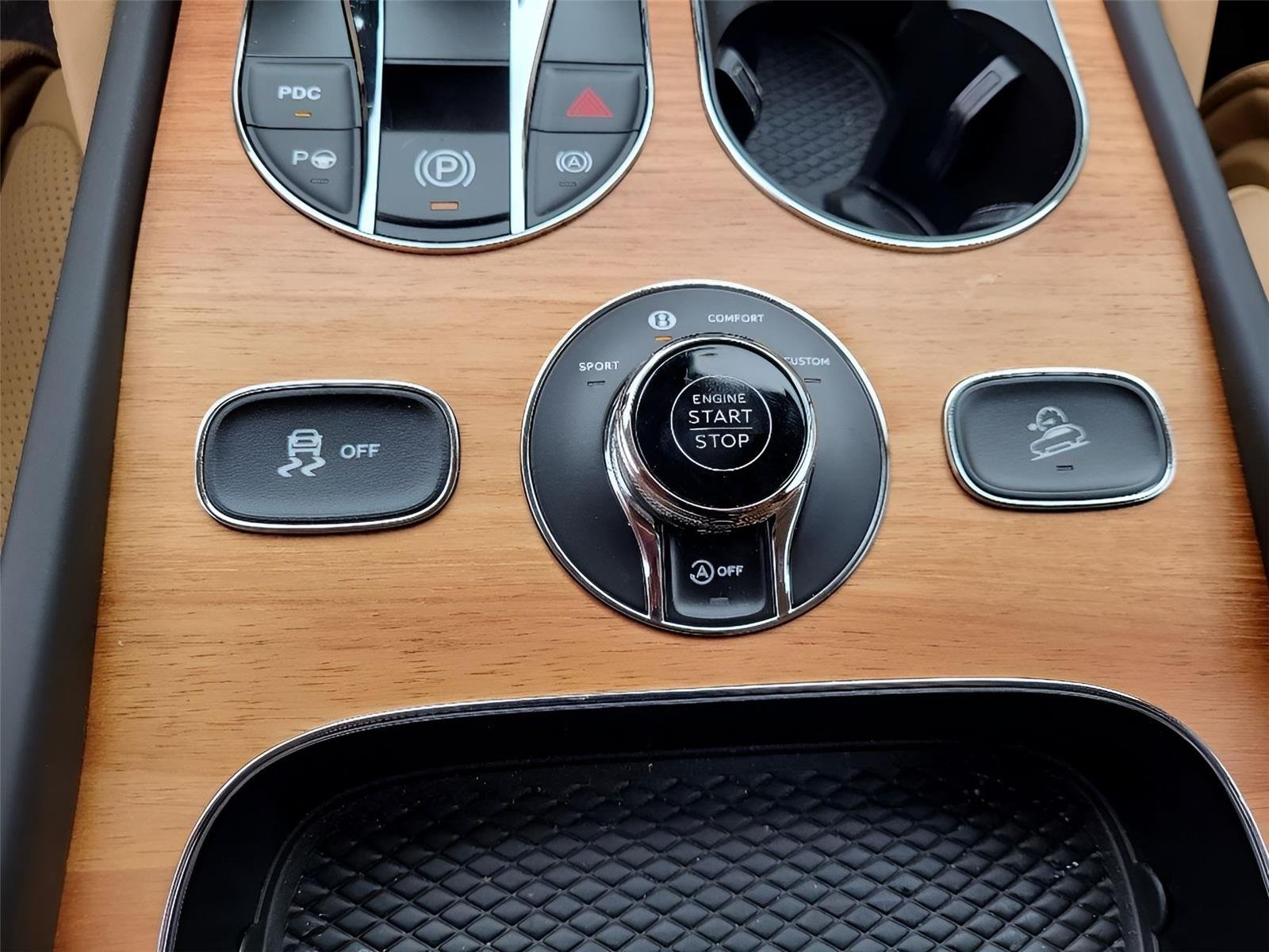 Used 2023 Moonbeam Bentley V8 image 21