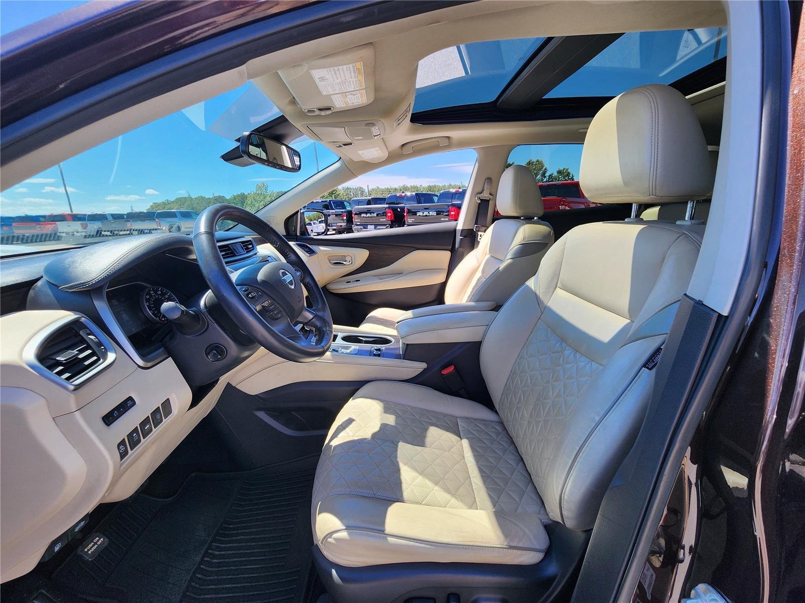 Used 2020 Mocha Almond Pearl Nissan Platinum image 13