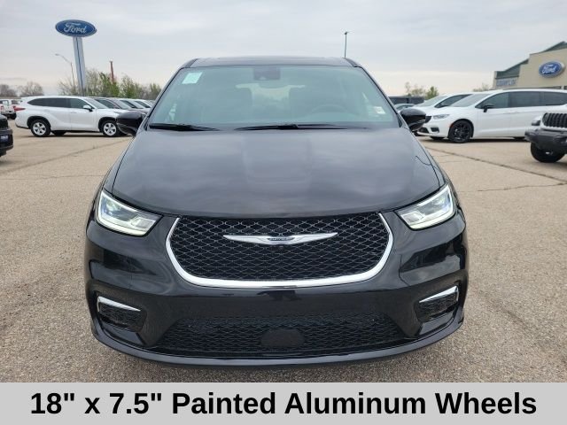New 2026 Diamond Black Chrysler Limited image 22