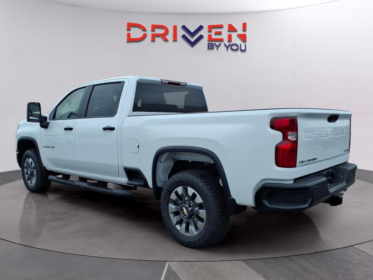 New 2026 Summit White Chevrolet Custom image 3