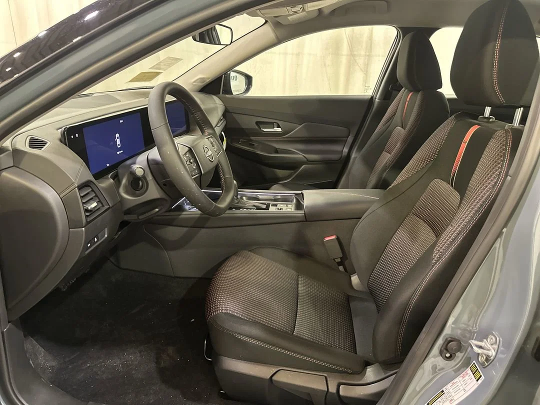 2026 Nissan Sentra SR - Photo 13