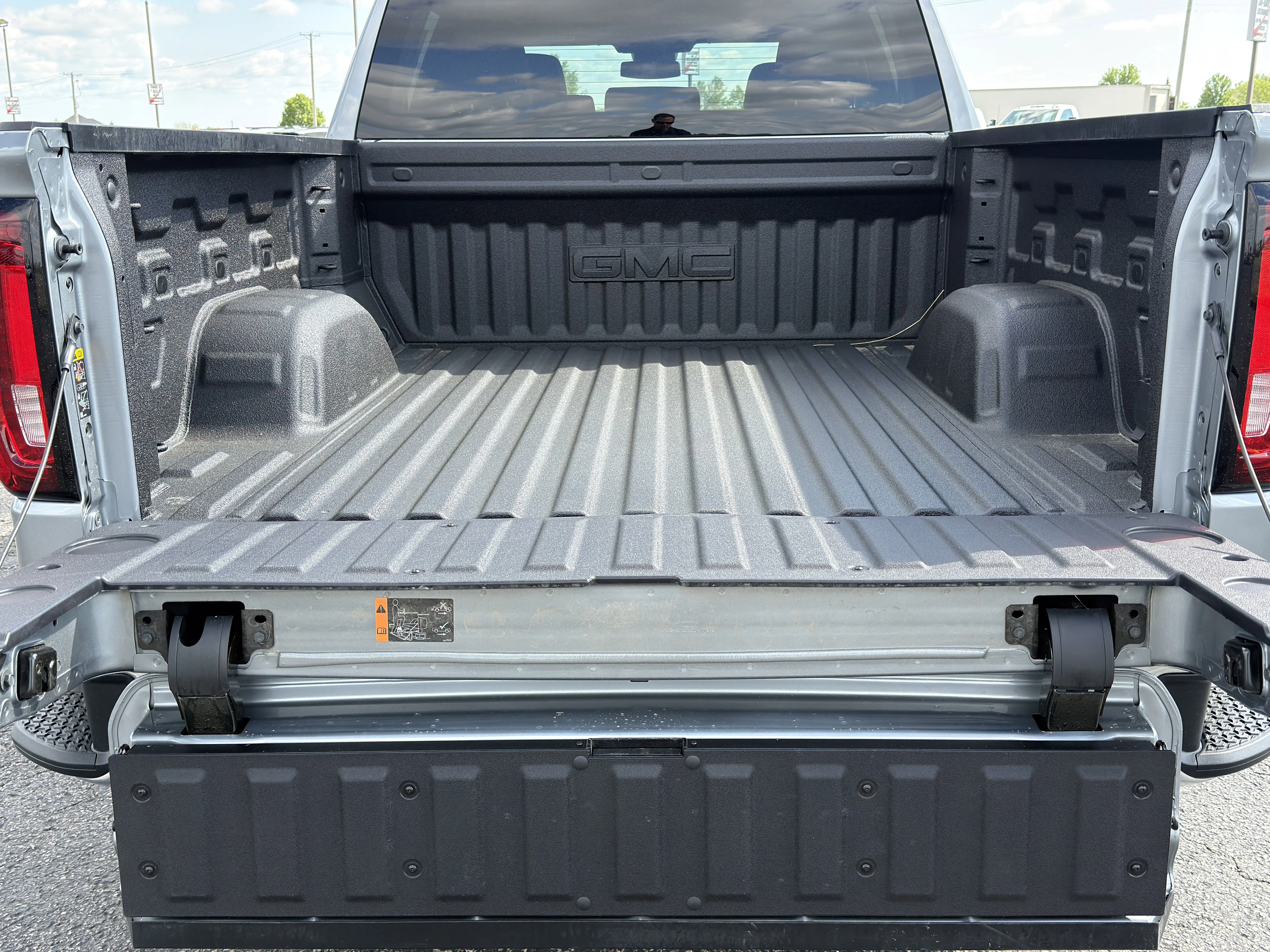 2026 GMC Sierra 1500 SLT - Photo 15