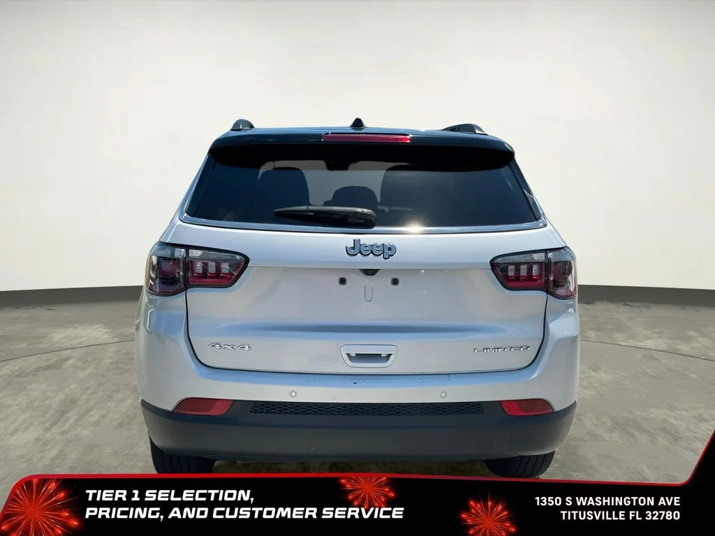 Used 2025 Silver Jeep Limited image 7