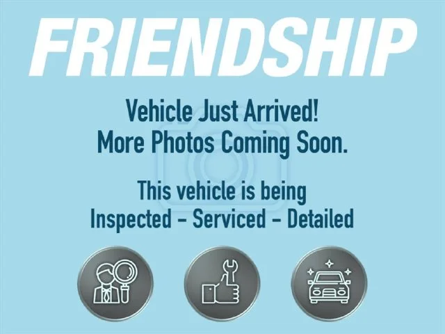 Used 2023 White Hyundai SEL image 3
