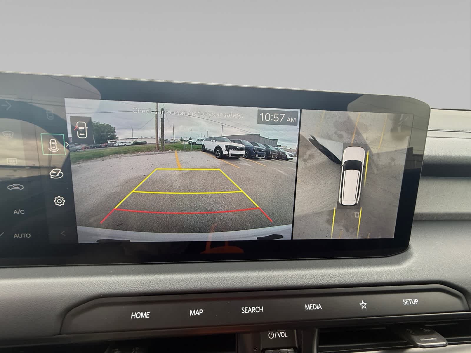 New 2027 Glacial White Pearl Kia X-LINE SX image 16