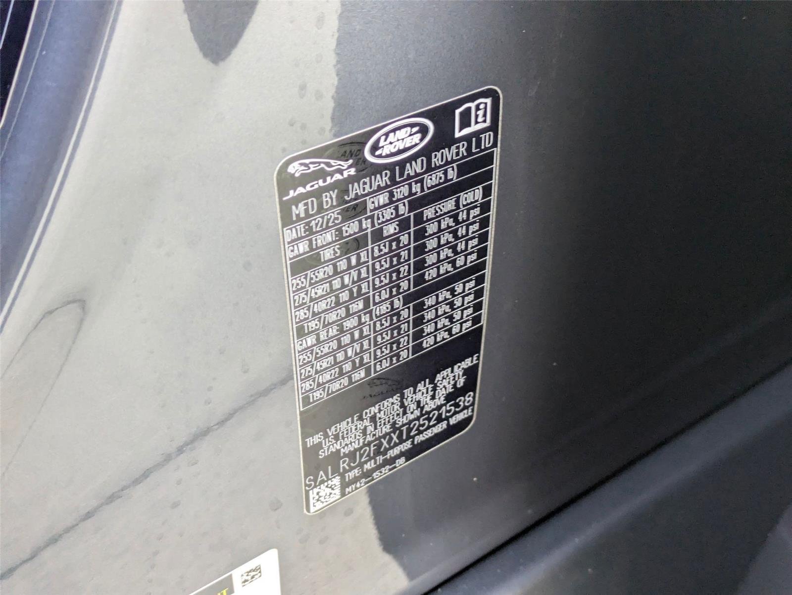 Used 2026 Varesine Blue Metallic Land Rover S image 39