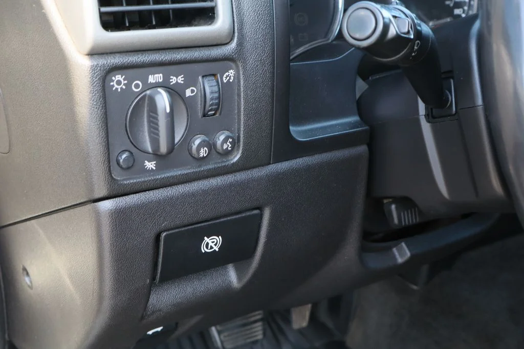 Used 2011 Gray Chevrolet 2LT image 13