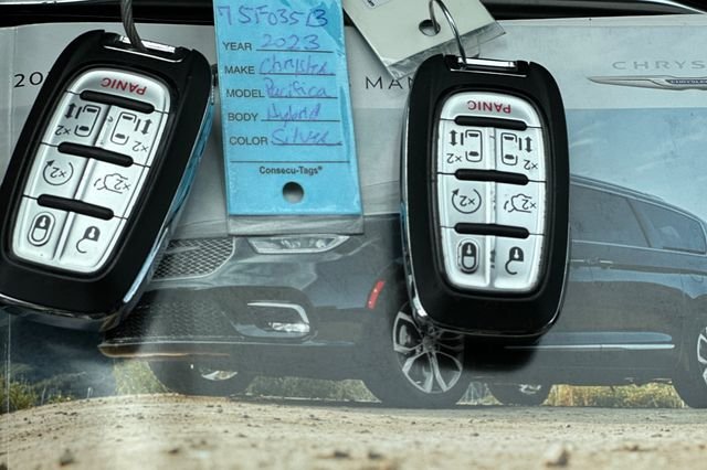 Used 2023 Chrysler Pacifica Hybrid Limited with VIN 2C4RC1S7XPR618389 for sale in Napa, CA