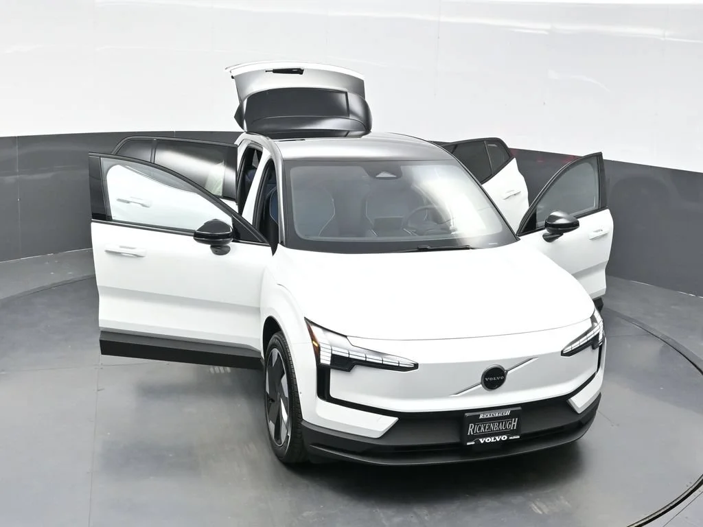 New 2026 Crystal White Volvo Twin Motor Performance Ultra image 50