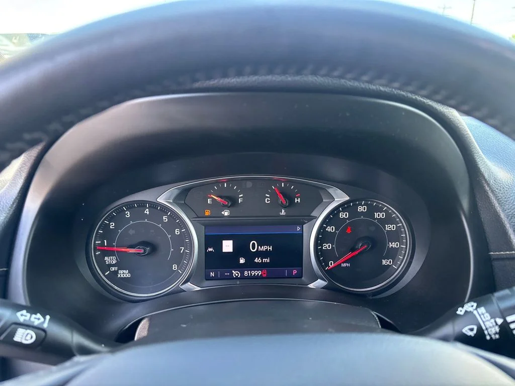 Used 2021 Silver GMC Denali image 16