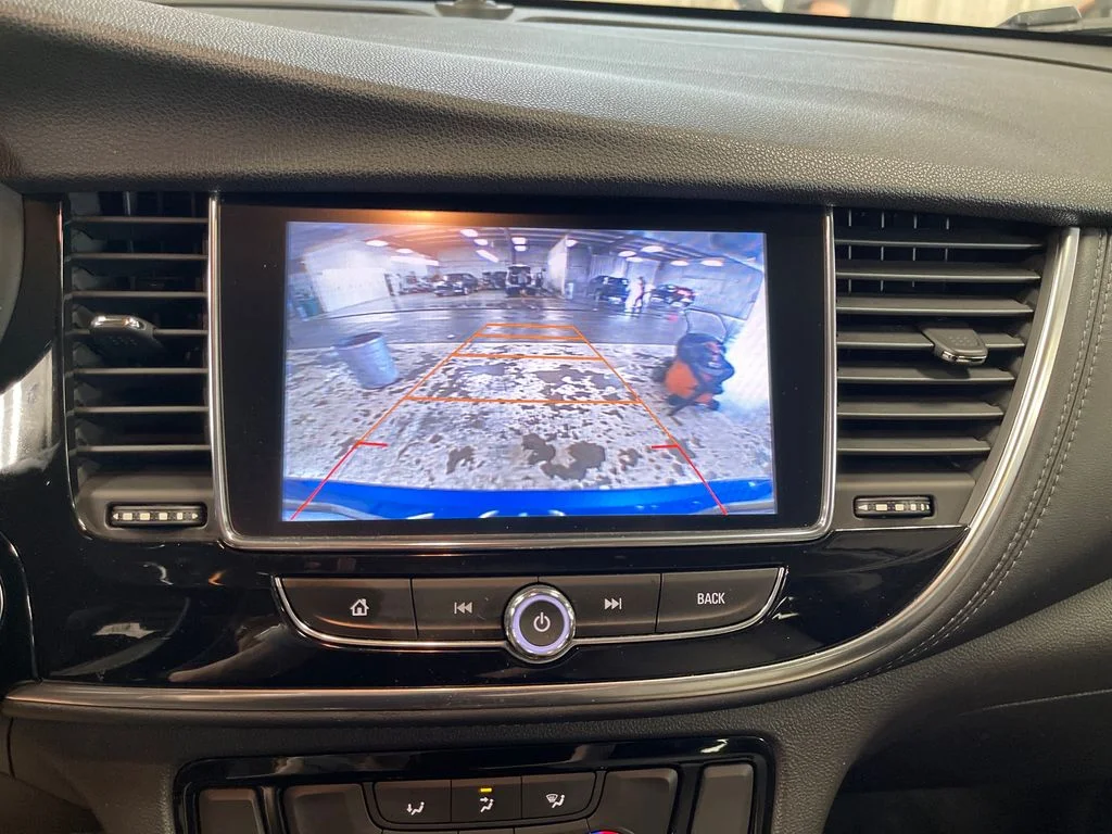 Used 2017 Blue Buick Preferred II image 25