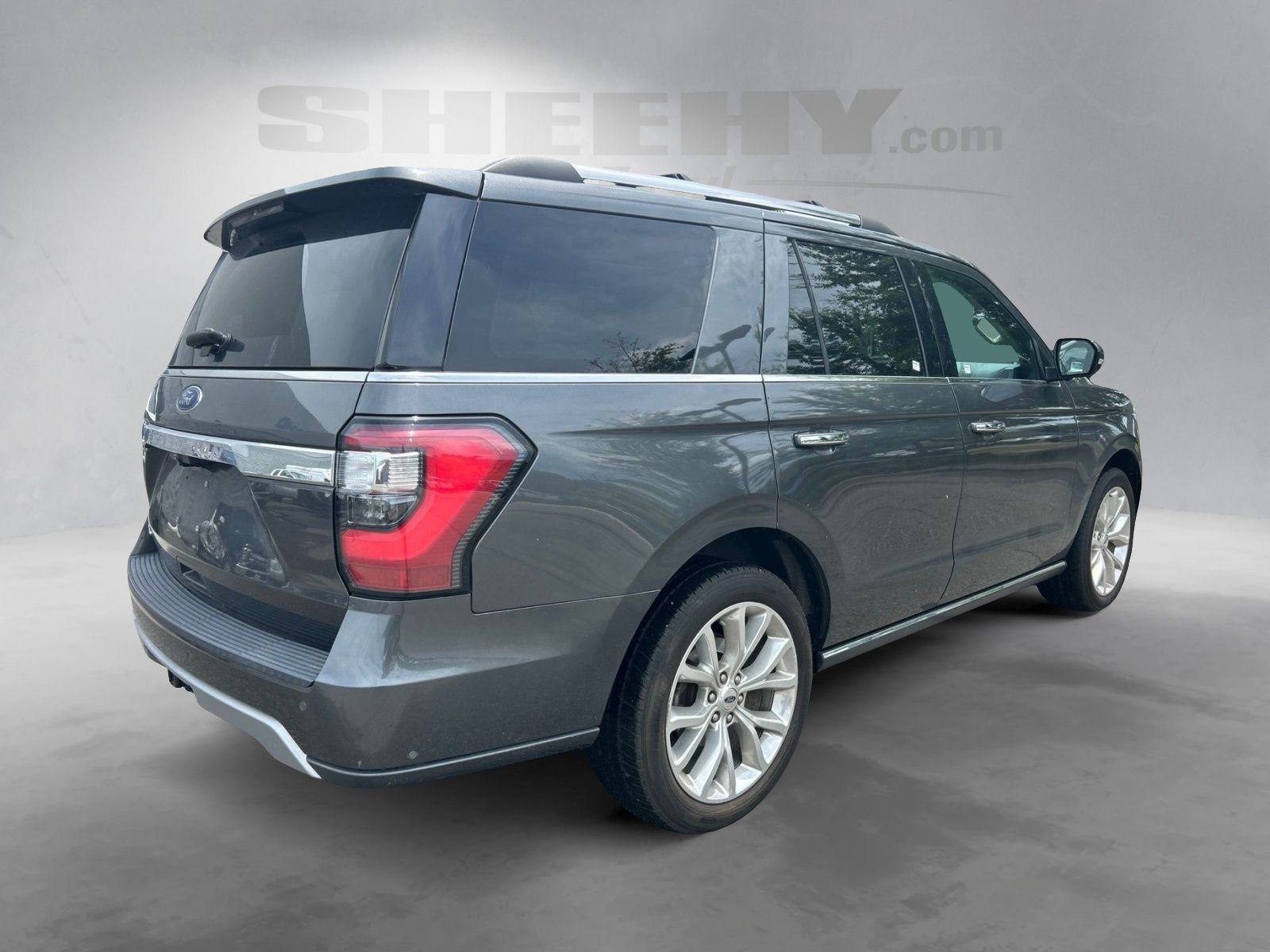 Used 2019 Gray Ford Limited image 12