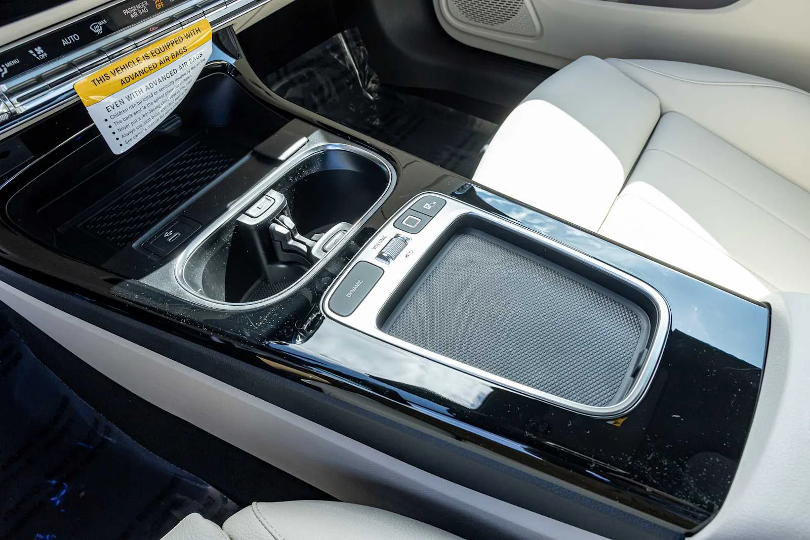 New 2025 Polar White Mercedes-Benz CLA 250 image 14