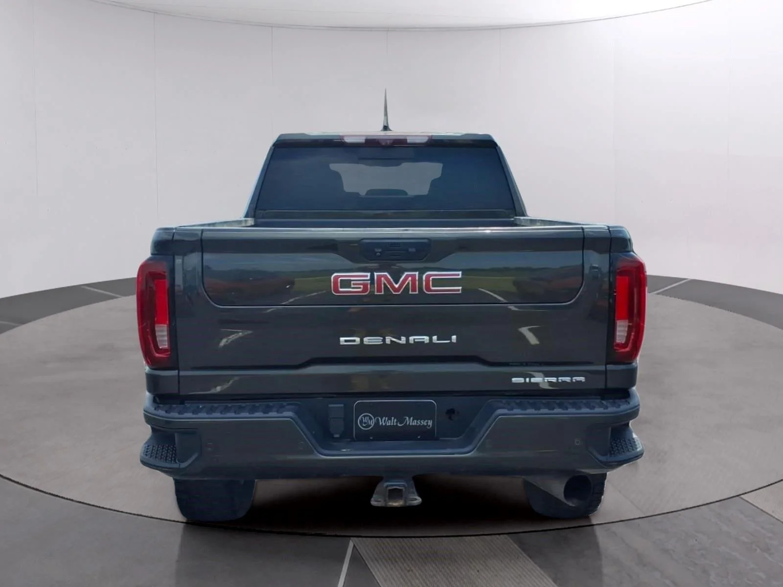 Used 2022 FOREST METALLIC GMC Denali image 4