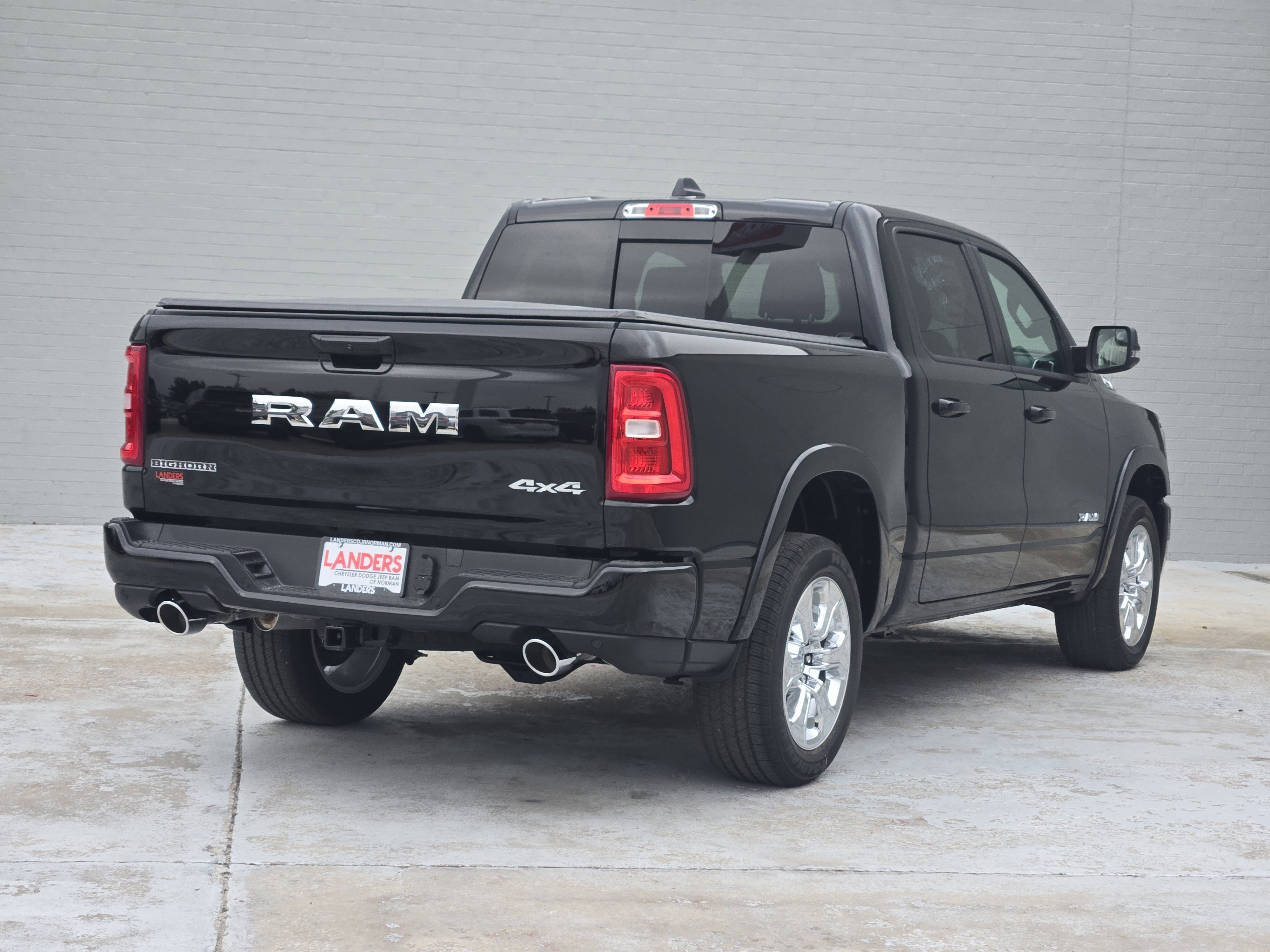 New 2026 Diamond Black Crystal Pearl-Coat Exterior Paint RAM Big Horn image 4