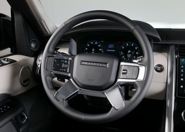 New 2026 Eiger Grey Land Rover Dynamic SE image 12