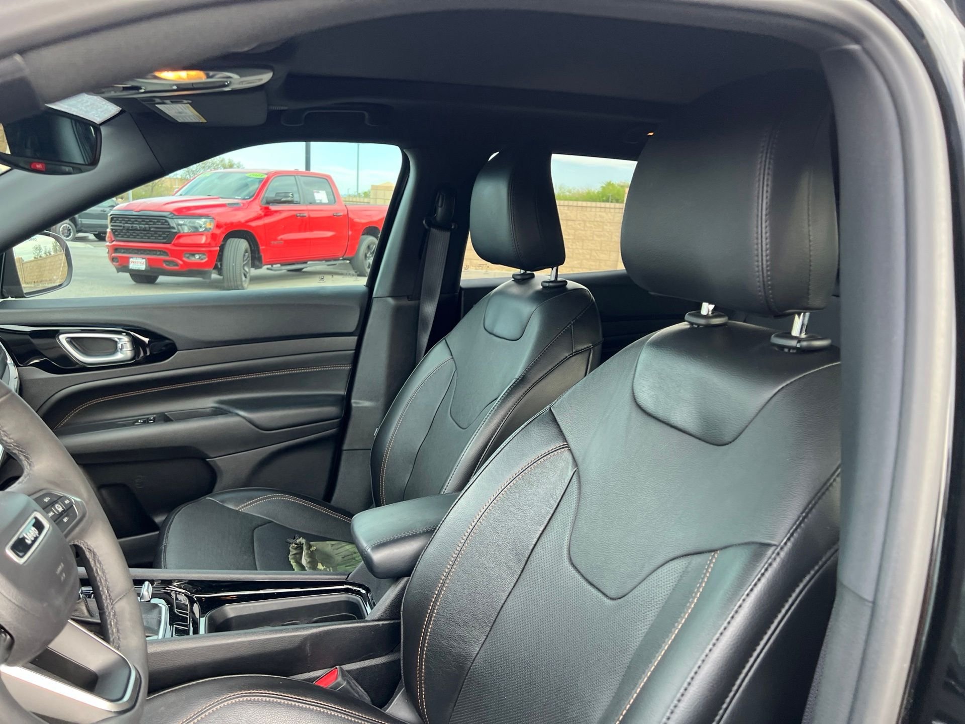 Used 2023 Black Jeep Limited image 27