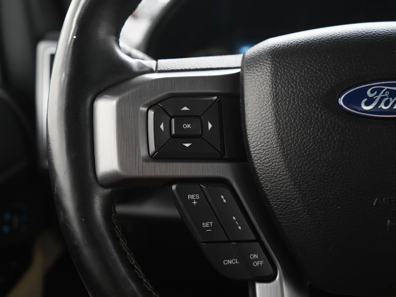 Used 2018 Shadow Black Ford Platinum image 26