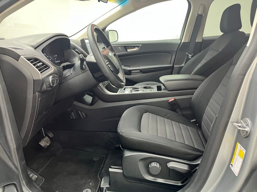 2022 Ford Edge SE - Photo 18