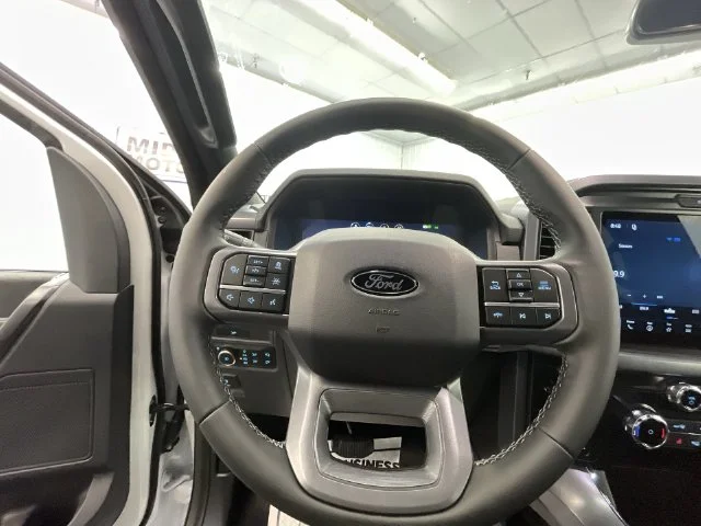 New 2026 Oxford White Ford XLT image 14