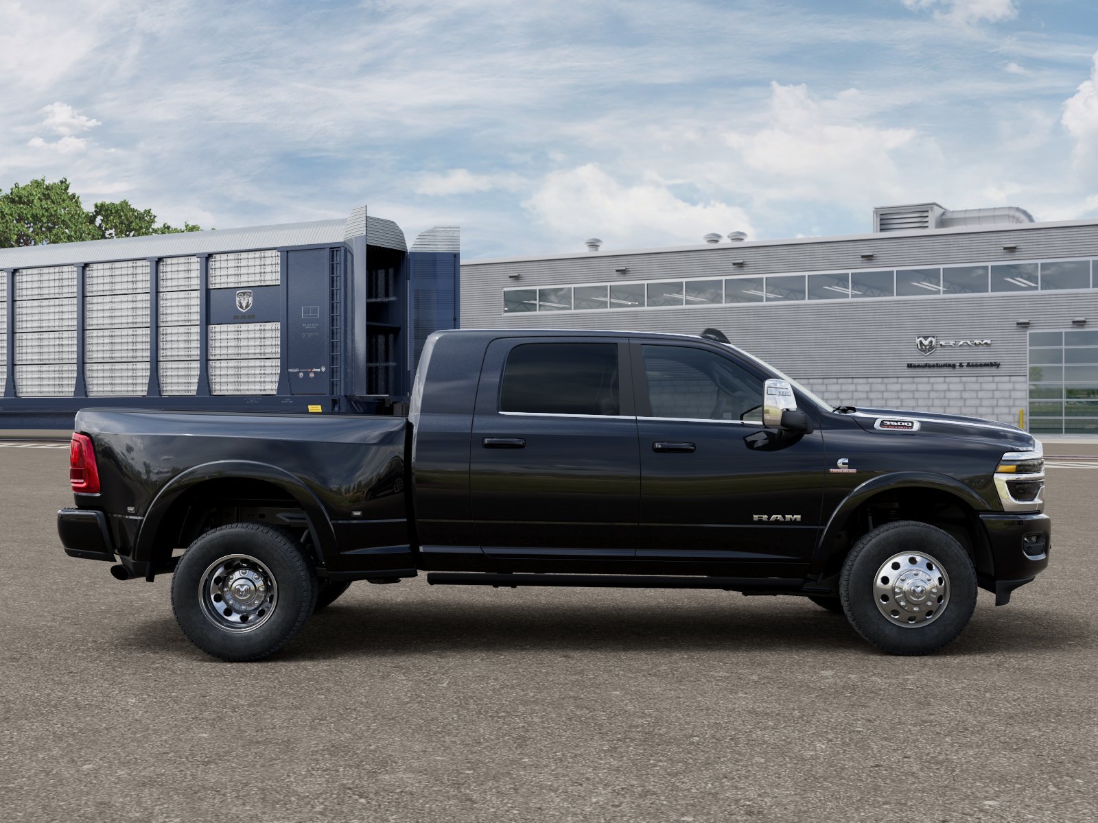 New 2027 Diamond Black Crystal Pearl-Coat Paint RAM Longhorn image 12