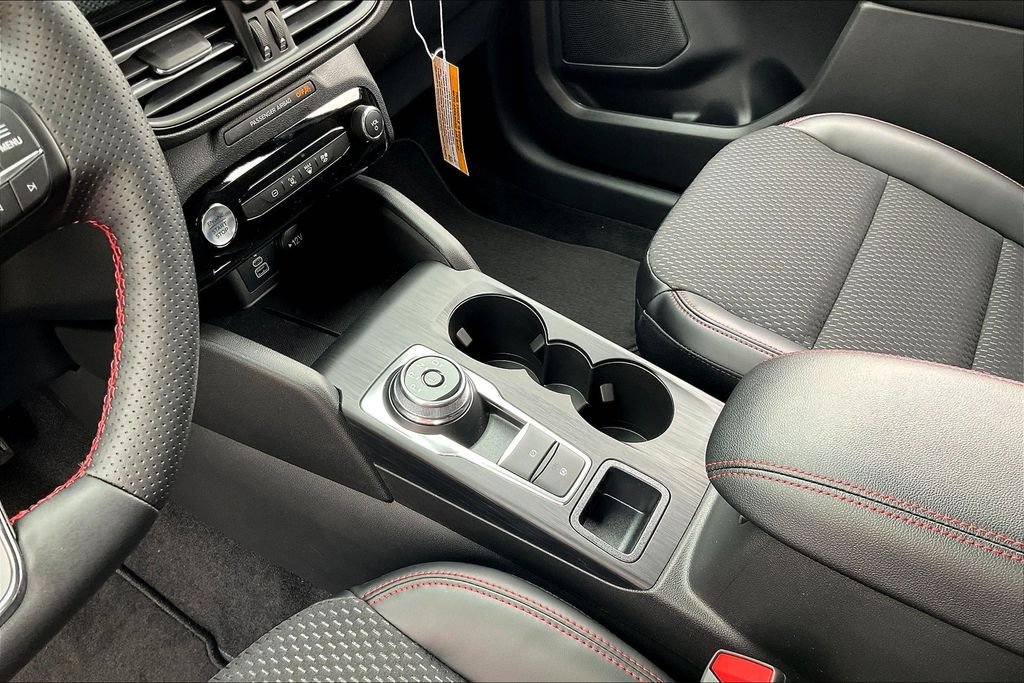 2025 Ford Escape Hybrid ST-Line Select - Photo 10