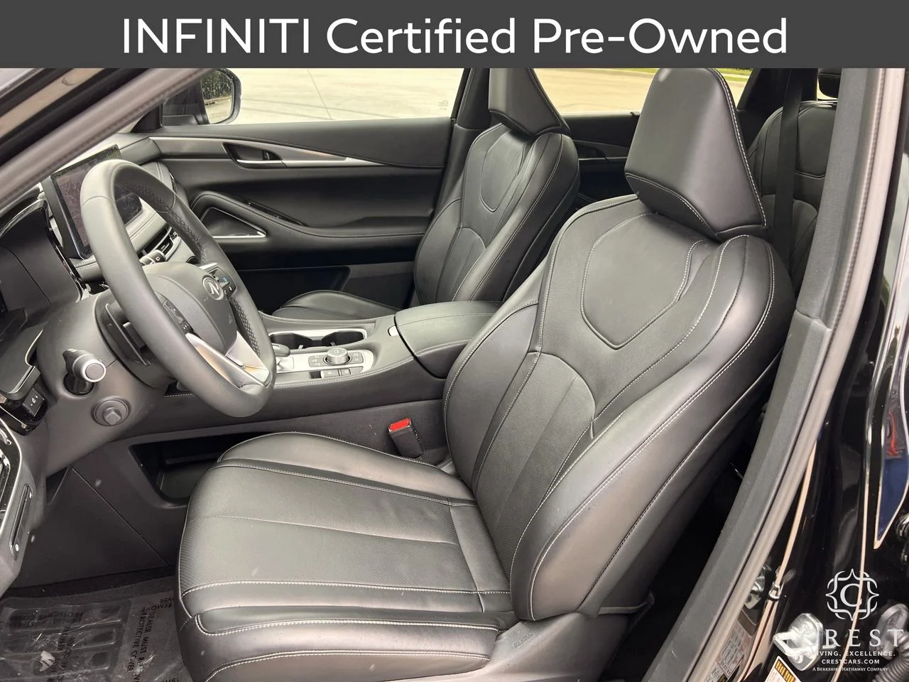 Certified Used 2025 Mineral Black INFINITI LUXE image 24